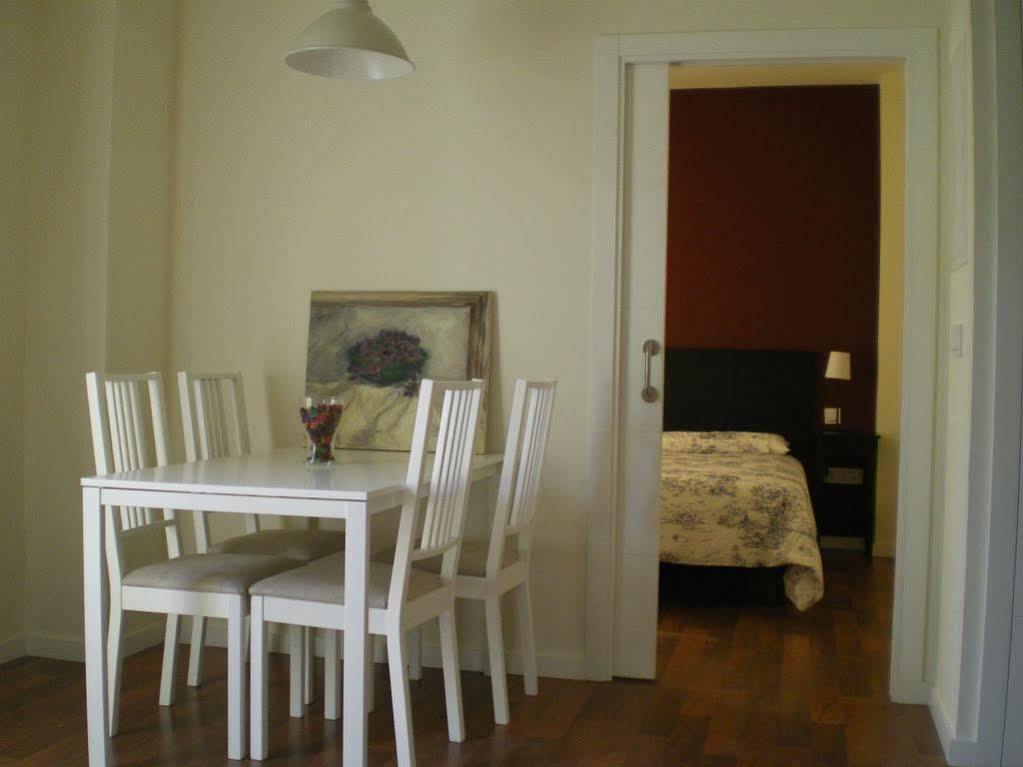Apartamentos Murallas De Sevilla Exteriör bild